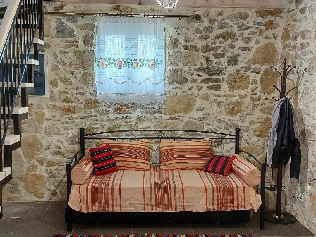 Mouri Village * Aikirgiannis